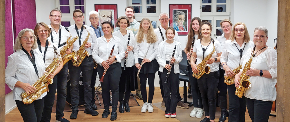 Das Bläserensemble mit Saxophon Klarinett und Querflöte im Flügelsaal der musikkulturschule, der Musikschule im Alten Esel in Lauterbach